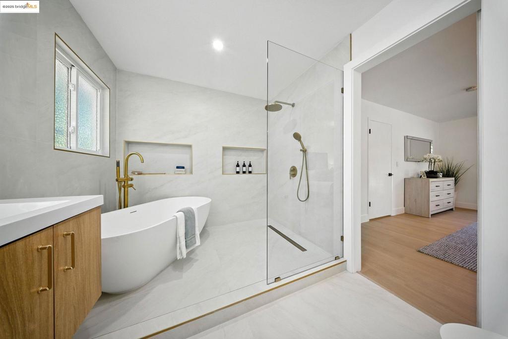 ALMADEN VALLEY - Residential