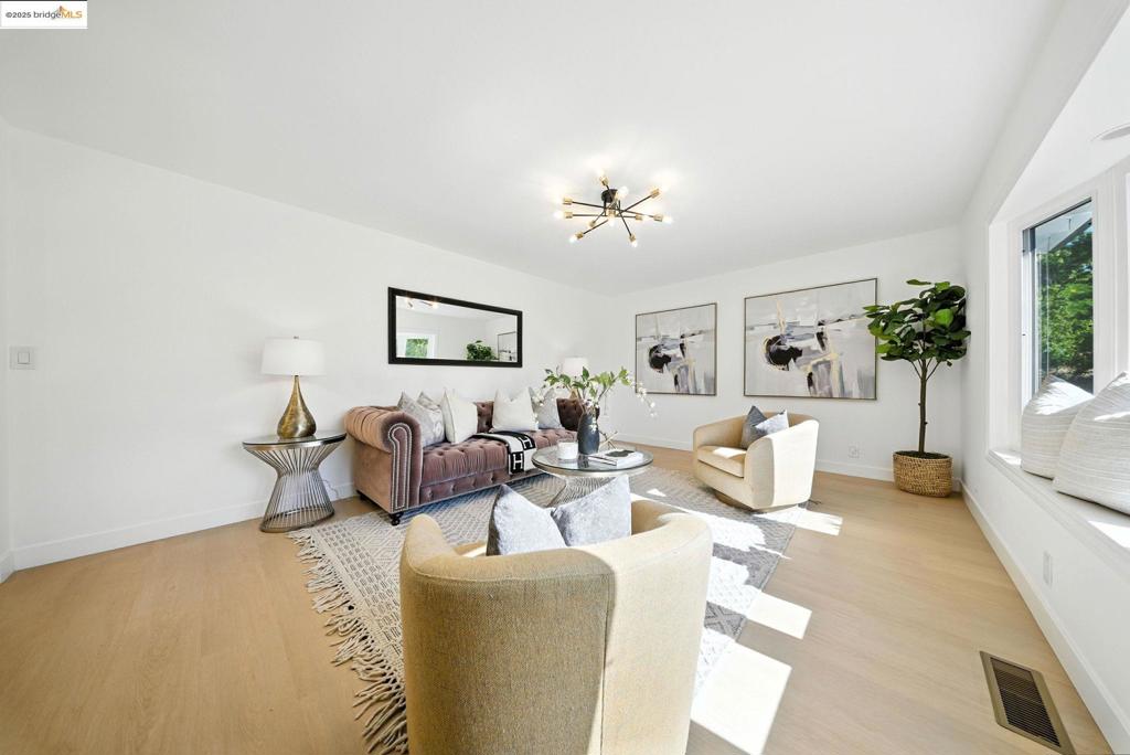 ALMADEN VALLEY - Residential