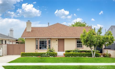 Photo of 3170 E Green Street, Pasadena, CA 91107 (MLS # WS26105751)