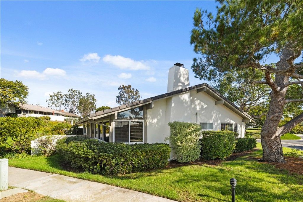 Photo of 1954 Vista Caudal, Newport Beach, CA 92660 (MLS # NP26014135)