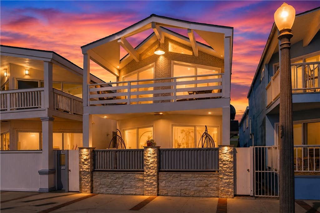Photo of 2212 W Oceanfront, Newport Beach, CA 92663 (MLS # OC26118742)