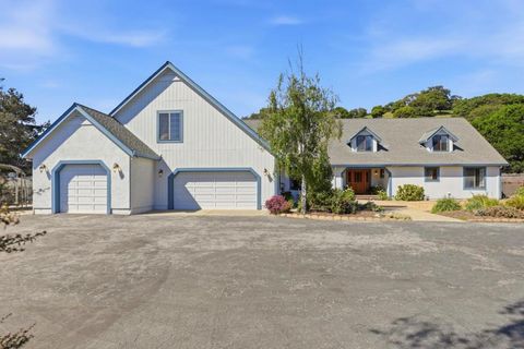Photo of 215 Chateau Drive, Aromas, CA 95004 (MLS # ML82048365)