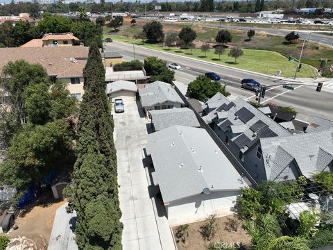 Photo of 500 E 15th St, Santa Ana, CA 92701 (MLS # PW25256599)