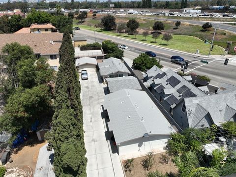 500 E 15th Santa Ana CA 92701