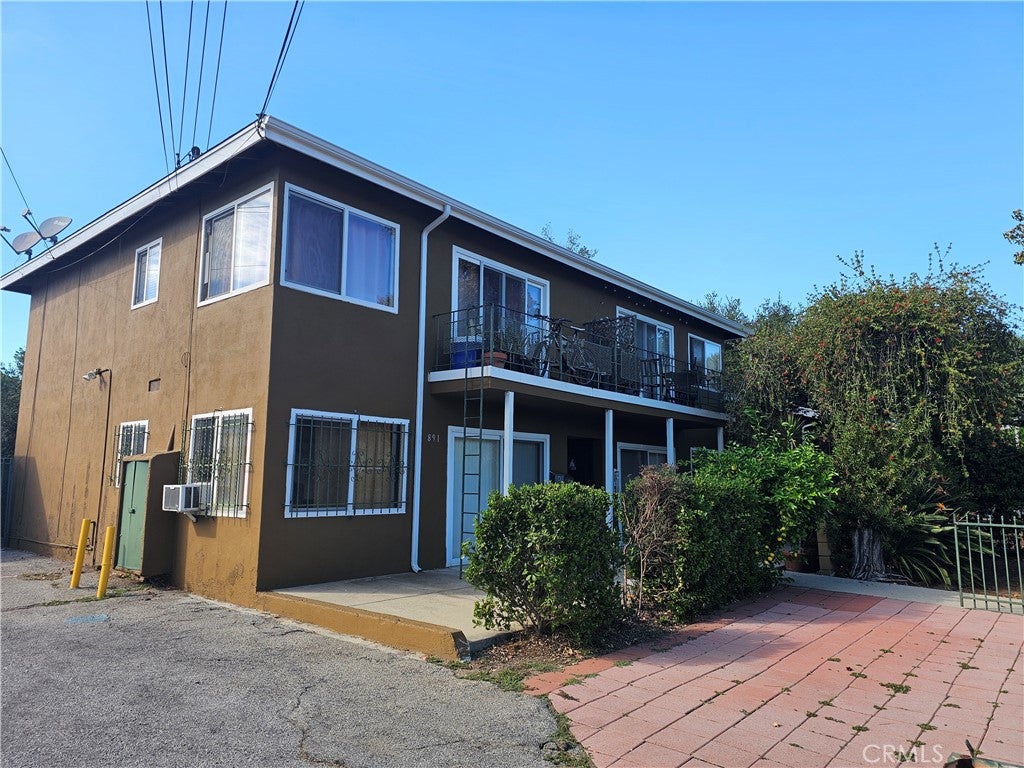 262 E Mountain Street
