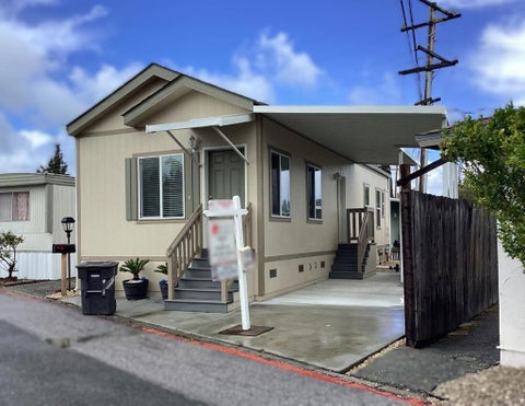 Photo of 440 Moffet Boulevard #86, Mountain View, CA 94043 (MLS # ML82064834)