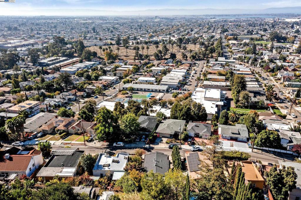 MILLSMONT AREA - Residential