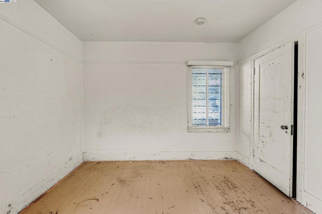 MILLSMONT AREA - Residential