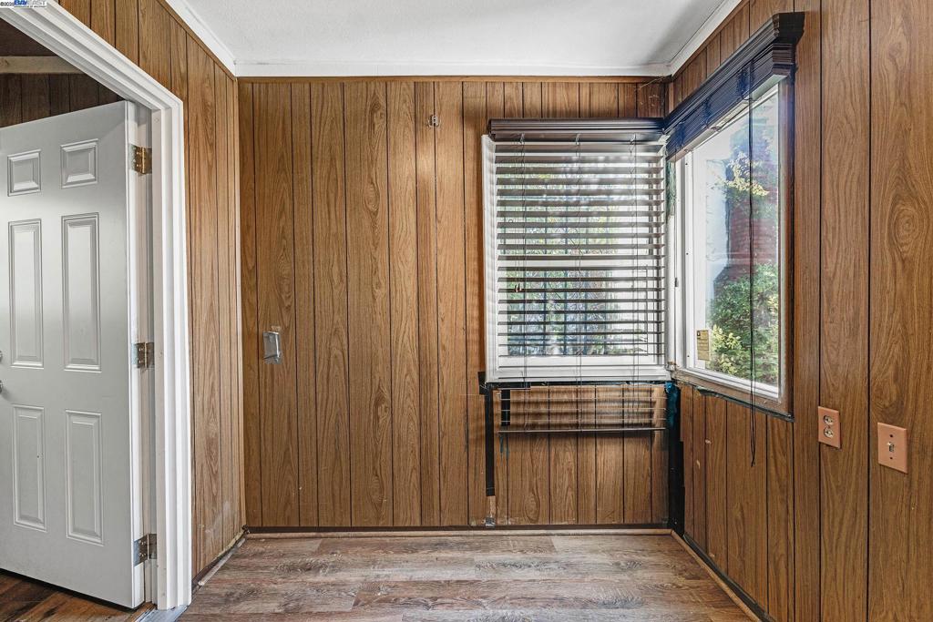 MILLSMONT AREA - Residential