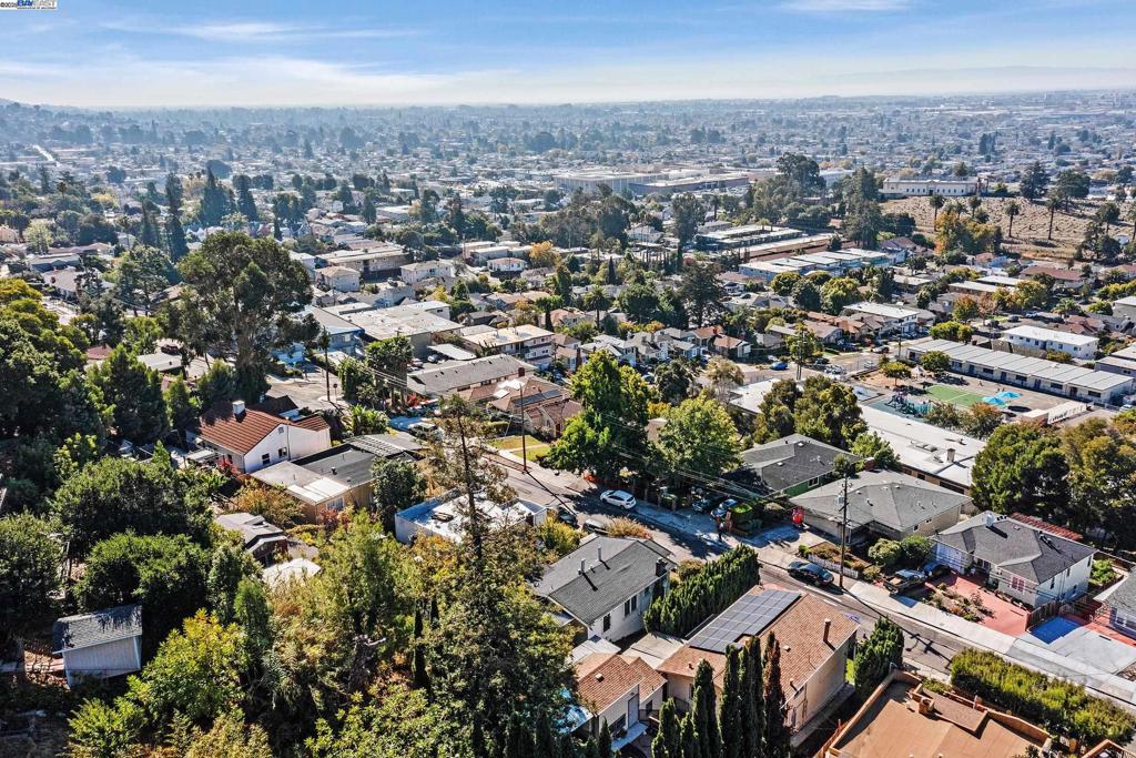 MILLSMONT AREA - Residential