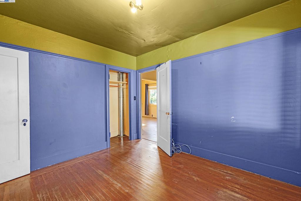 MILLSMONT AREA - Residential