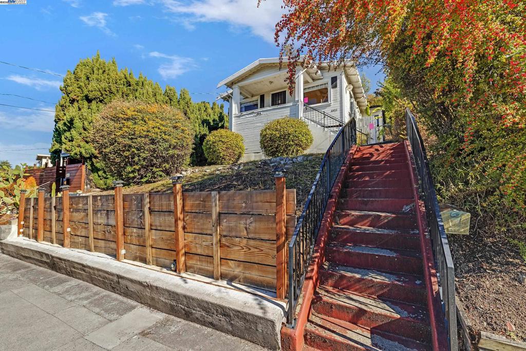 MILLSMONT AREA - Residential