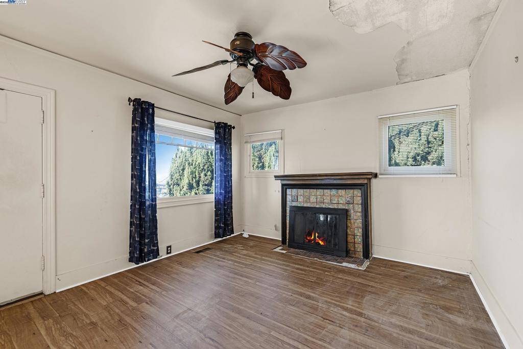 MILLSMONT AREA - Residential