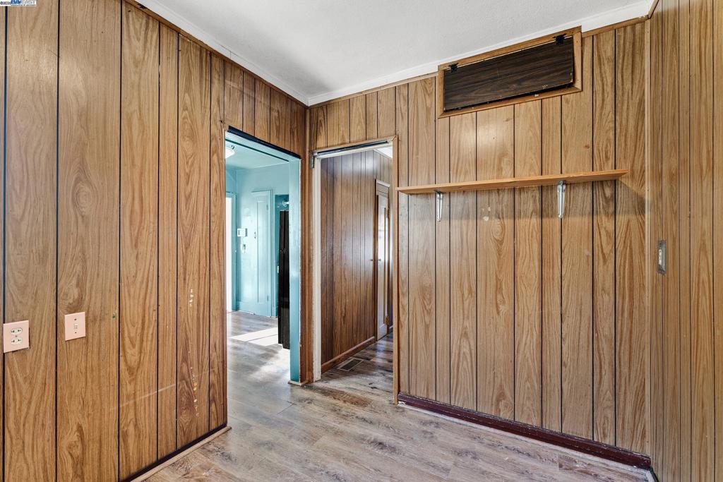 MILLSMONT AREA - Residential