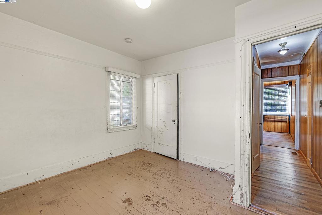 MILLSMONT AREA - Residential