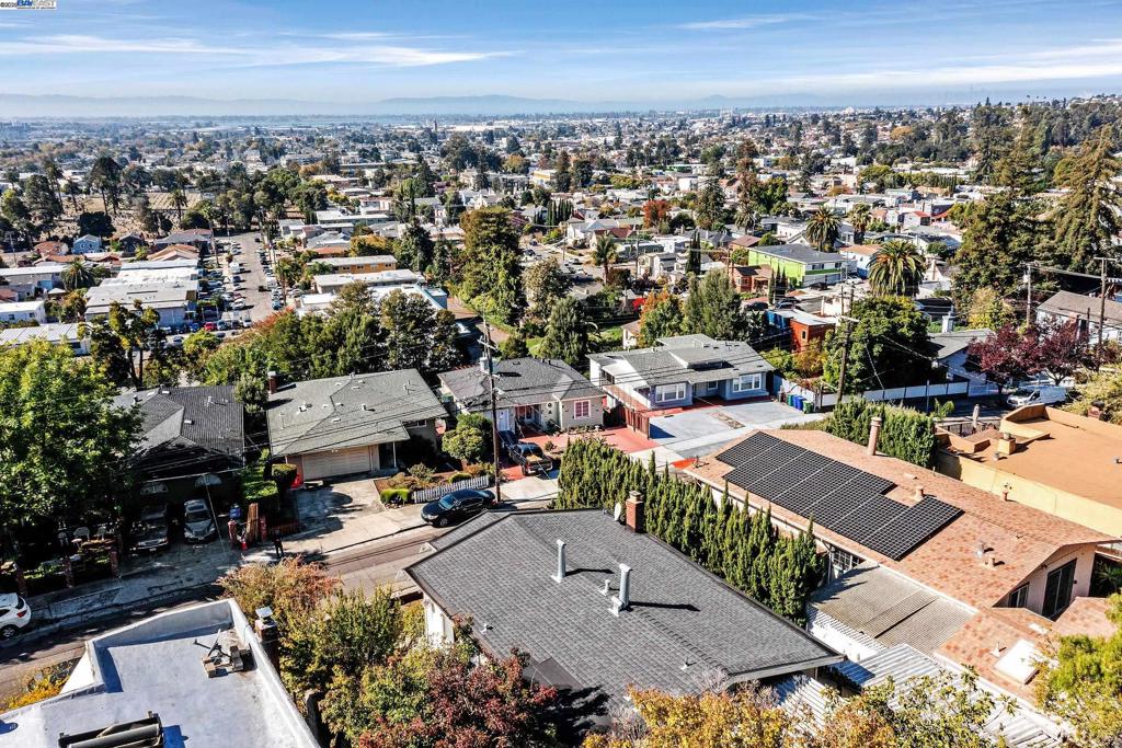 MILLSMONT AREA - Residential