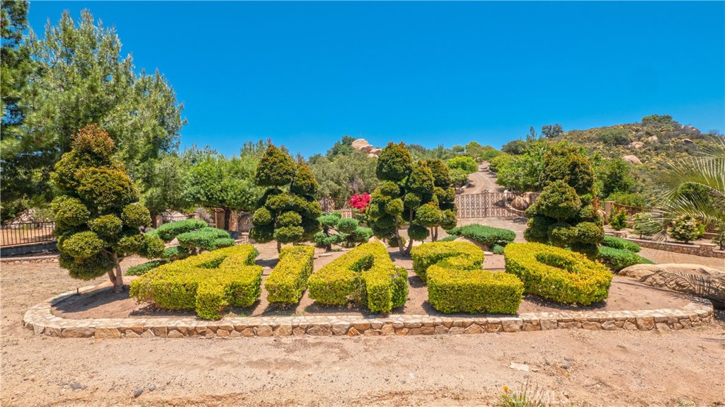 Welcome to your own private oasis in the prestigious area of La Cresta. This stunning 9.78 acre lot on Hacienda Drive offers the perfect opportunity to build your dream home in one of the most sought-after neighborhoods in the region.
Imagine waking up to breathtaking views of the Santa Rosa plateau every morning, with equestrian trails just steps away for you to explore. The hardscape and irrigation are already in place, making it easy for you to start building right away.
This lot has been graded and is ready to build, with a designated pad for your RV and workshop. Surrounded by exquisite luxury homes, you can rest assured that your investment will be well appointed among some of the most beautiful properties in the area!
Whether you're looking for a peaceful retreat to escape the hustle and bustle of city life or a place to build your forever home, this lot on Hacienda Drive has everything you need. Don't miss out on this rare opportunity to own a piece of heaven in La Cresta. 15% Financing source available!