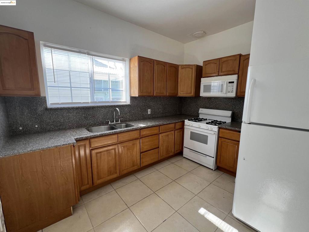 SOUTHBELEY - Residential Lease