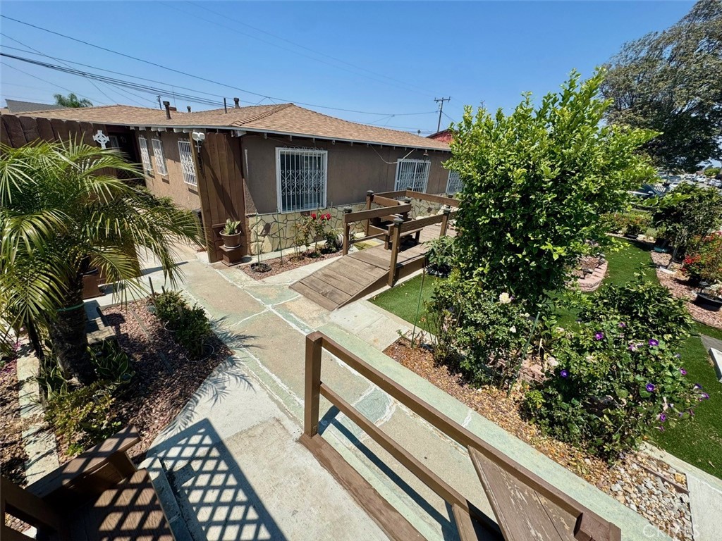 3039 Fournier Street
