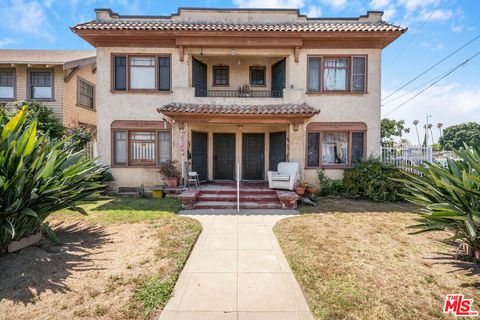 Photo of 1501 S Ardmore Avenue, Los Angeles, CA 90006 (MLS # 26823045)