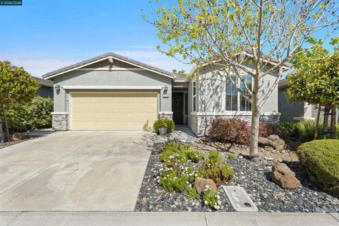Photo of 539 Valley Landing Ln Ln, Rio Vista, CA 94571 (MLS # 41131804)
