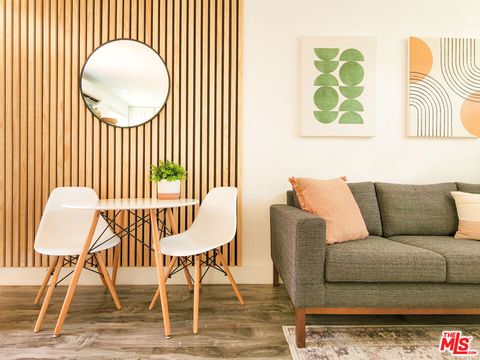 Photo of 6713 Saint Clair Avenue, North Hollywood, CA 91606 (MLS # 25575979) Photo of 6713 Saint Clair Avenue, North Hollywood, CA 91606 (MLS # 25575979)