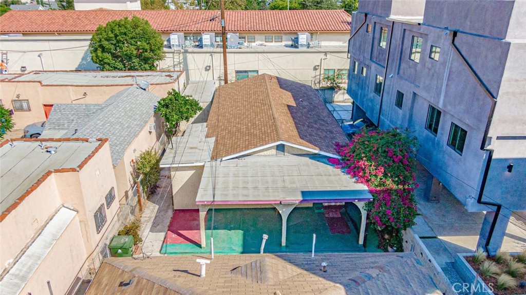 2677 Roseview Avenue