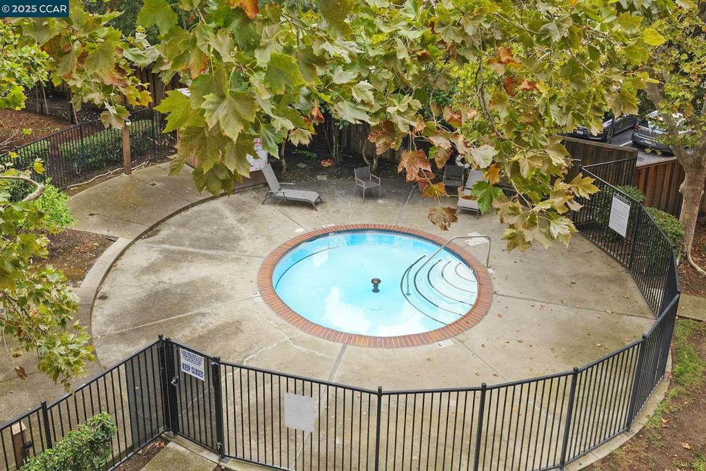 SIERRA GARDENS - Residential