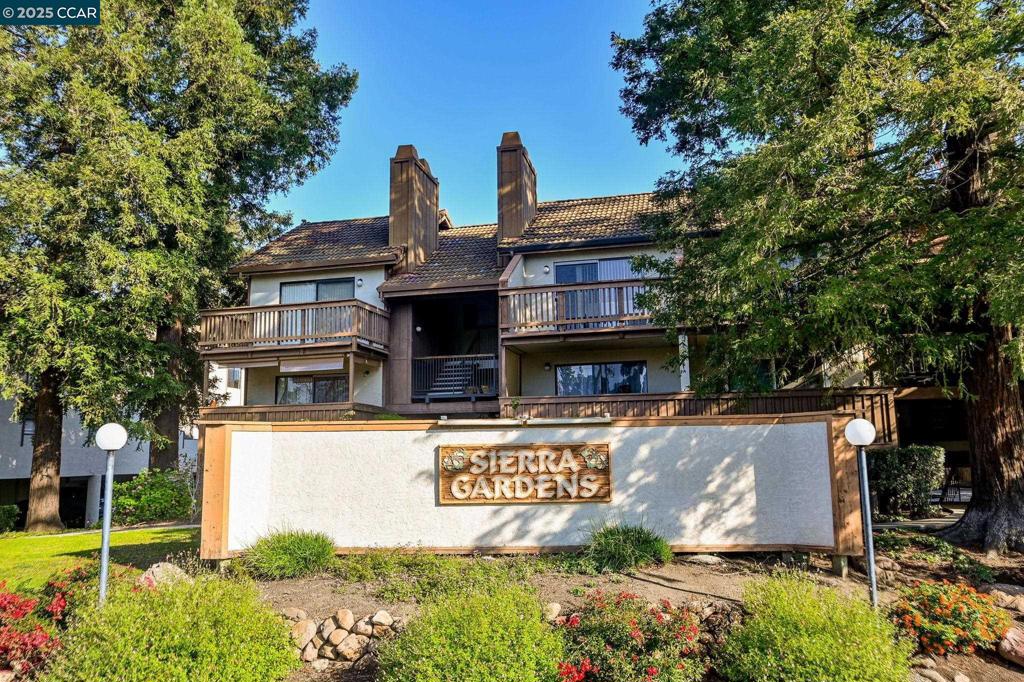 SIERRA GARDENS - Residential