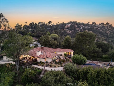 Photo of 3854 Hampstead Road, La Canada Flintridge, CA 91011 (MLS # PF26101168)