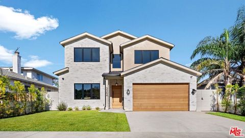 3364 Redwood Avenue Los Angeles CA 90066