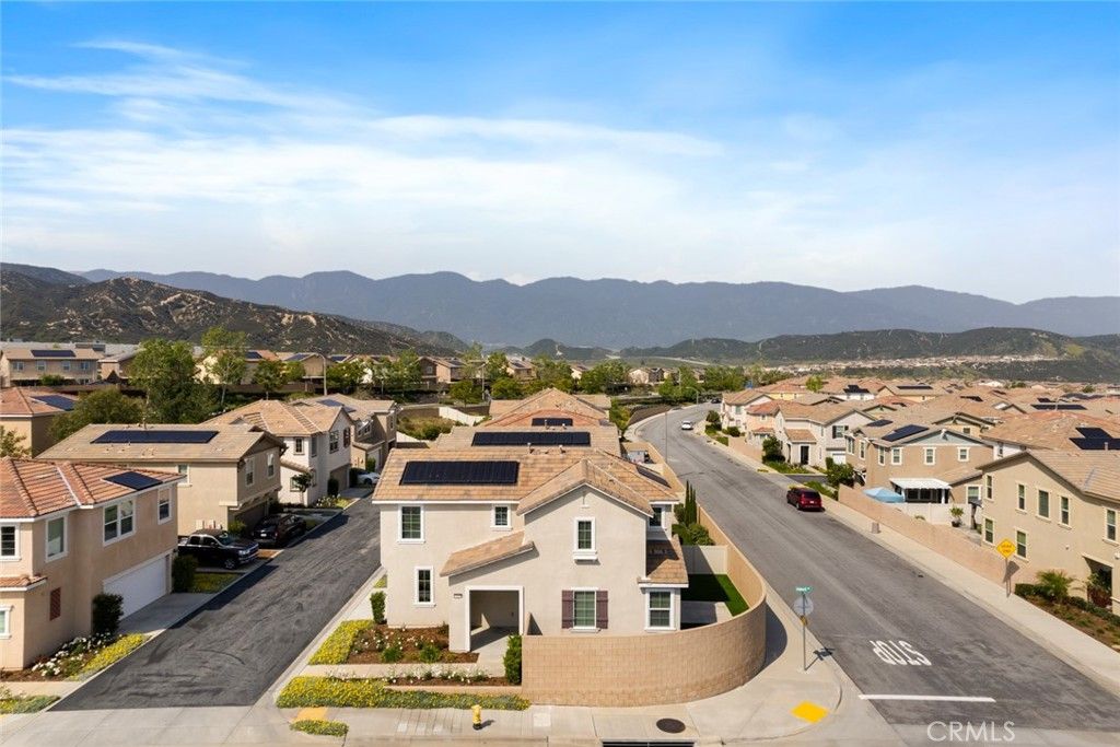 listing image 130728038102838324702