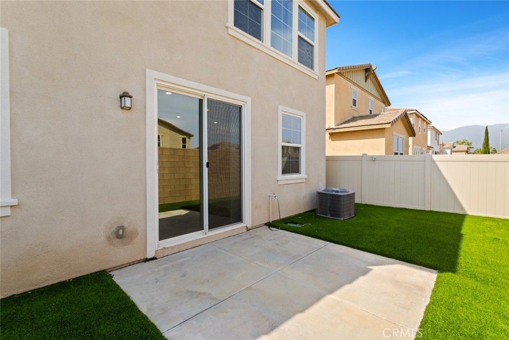 listing image 130720479237539283802
