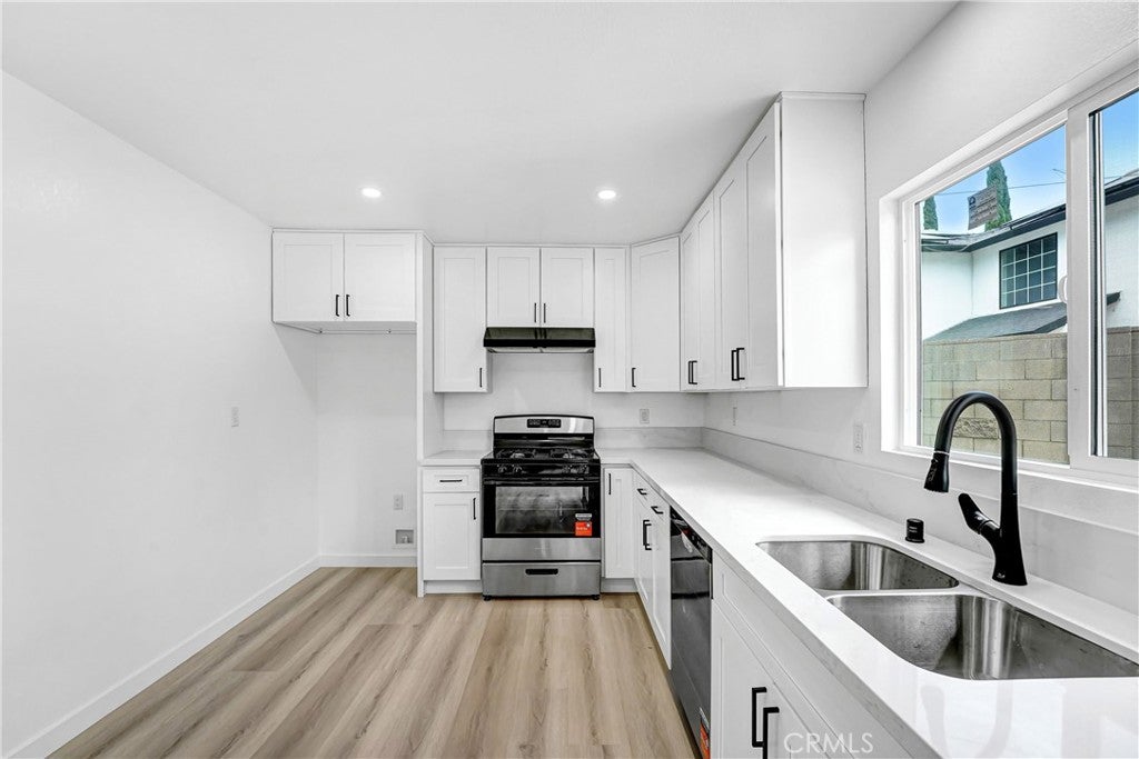 13260 Winfield