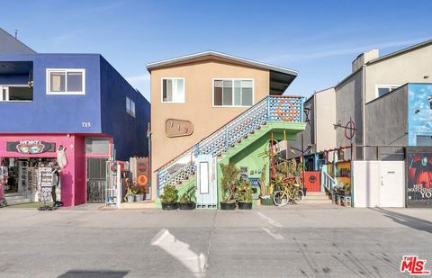 Photo of 717 Ocean Front Walk #C, Venice, CA 90291 (MLS # 26648679)