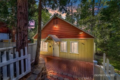 Photo of 23938 Park Ln, Crestline, CA 92325 (MLS # IG26094983)