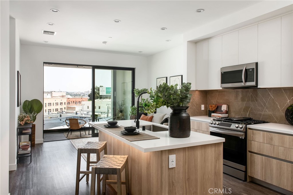 118 Astronaut Ellison S Onizuka Street 304