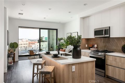 Tiny photo for 118 Astronaut Ellison S Onizuka Street St #304, Los Angeles, CA 90012 (MLS # PF25059352)