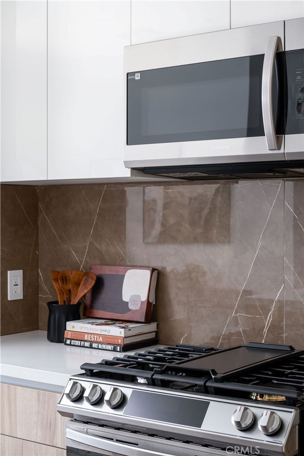 Photo of 118 Astronaut Ellison S Onizuka Street St #304, Los Angeles, CA 90012 (MLS # PF25059352)