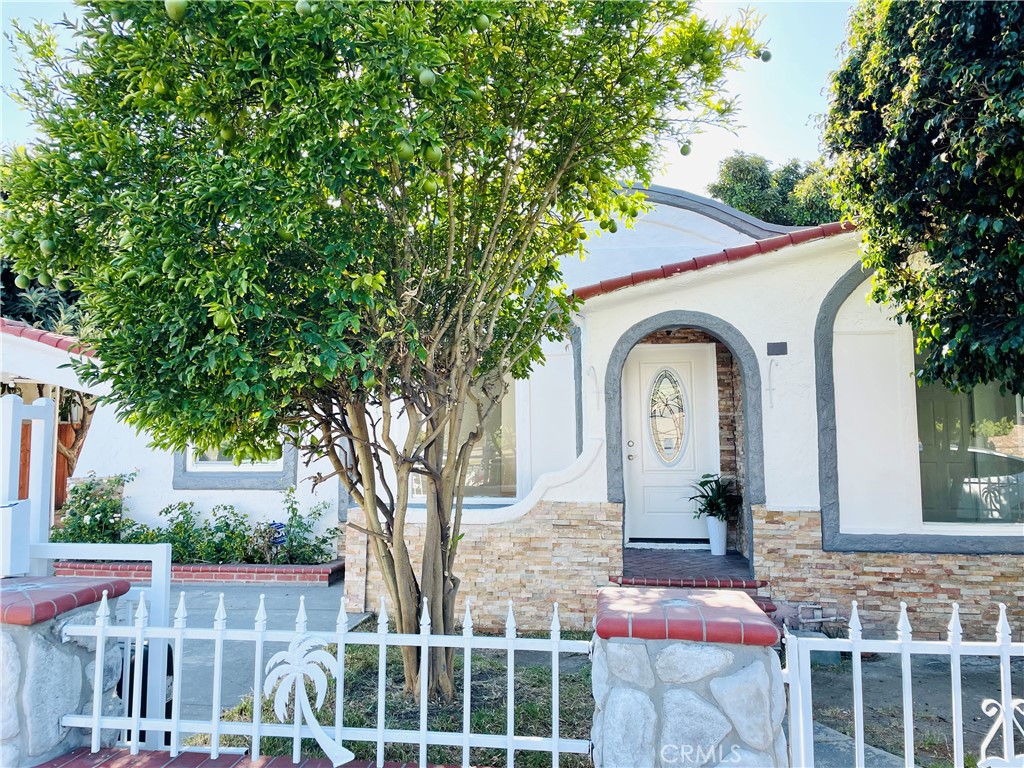 6281 Stanton Ave