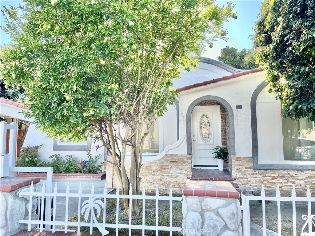 6281 Stanton Ave