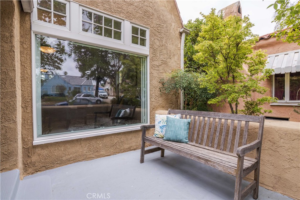 Properties 4 3423 Stockbridge Avenue