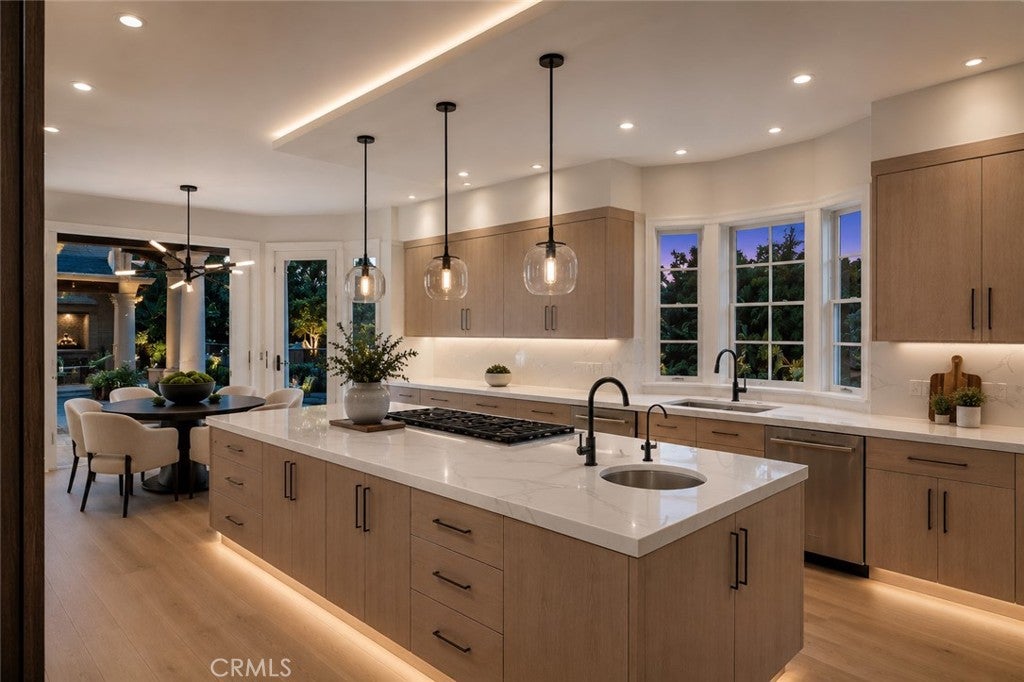 3 Weybridge Court, Newport Beach CA 92660 - Photo 11