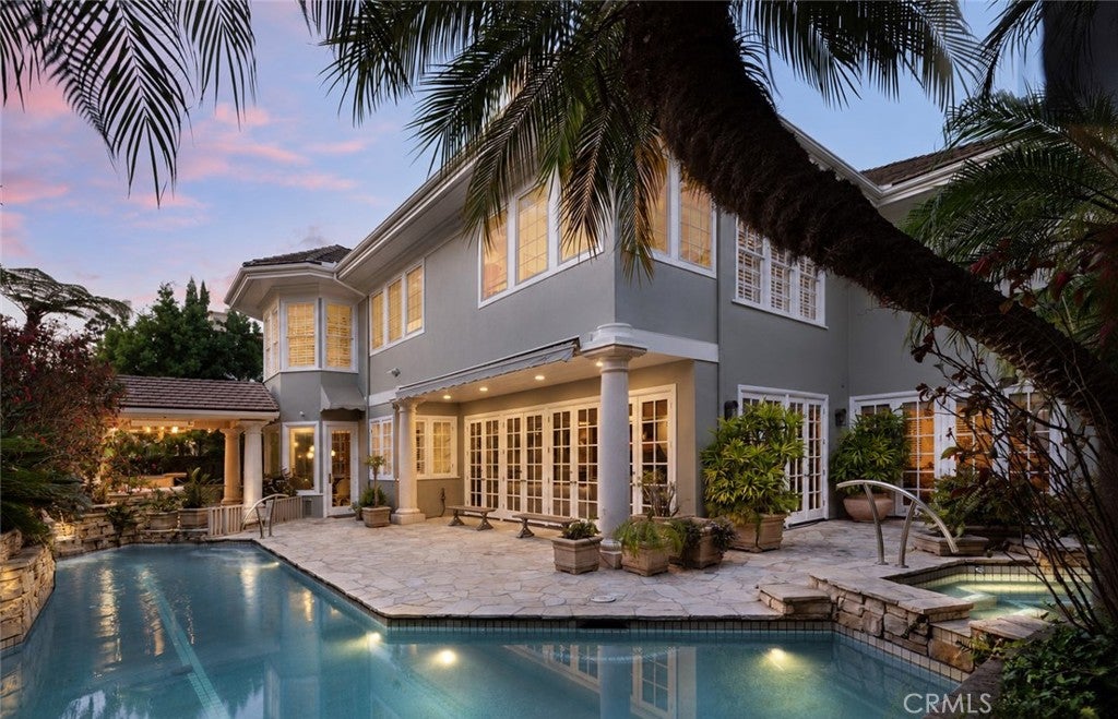 3 Weybridge Court