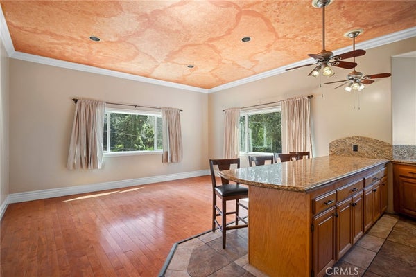 5809 IRVING AVE FL 2, LA CRESCENTA, CA 91214 - Image e07060d516a0cfc8fcaefb81d7f36dbe/2208235133
