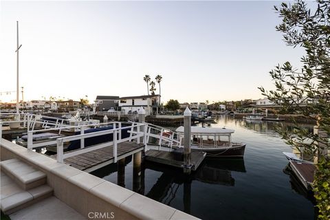 Photo of 613 36th Street, Newport Beach, CA 92663 (MLS # LG26012872)