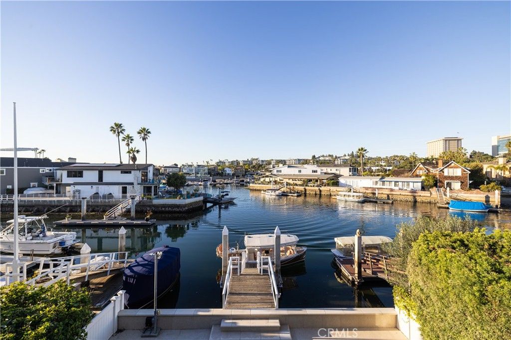 Photo of 613 36th Street, Newport Beach, CA 92663 (MLS # LG26012872)