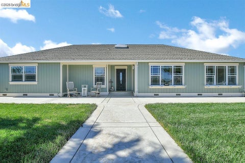 Photo of 1700 Eureka Ave AVE, Brentwood, CA 94513 (MLS # 41139253)
