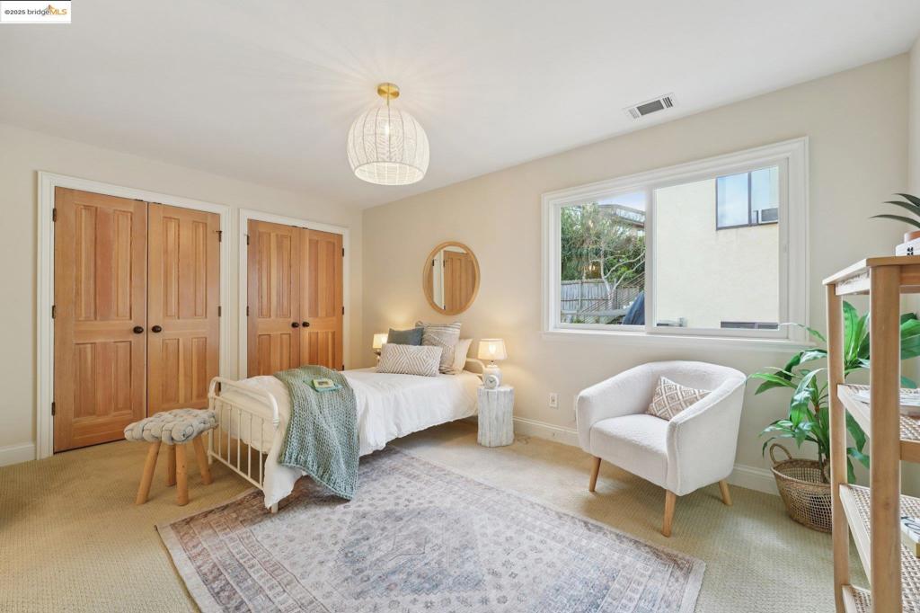 UPPER ROCKRIDGE - Residential