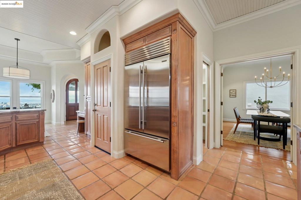 UPPER ROCKRIDGE - Residential